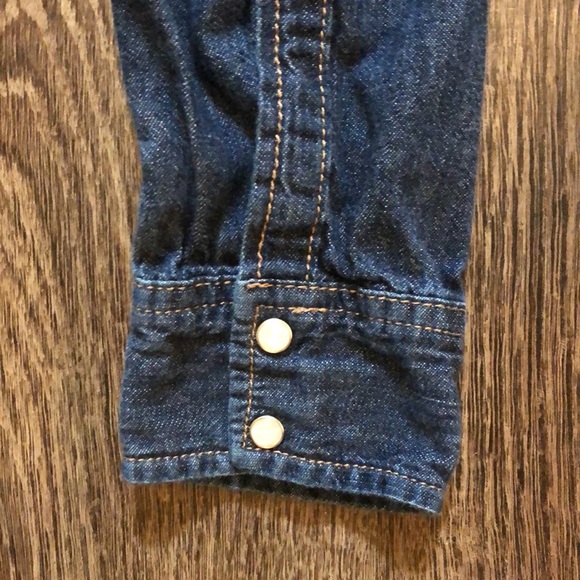 TNA Denim Button Up Shirt. - Picture 3 of 10